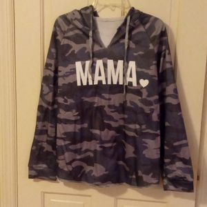 Cameo Mama Hood